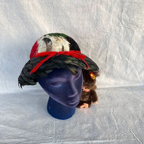 Accessories - Original Jille' Vintage Multicolored Pheasant Feathered Hat, Women's 50s 60s Era
